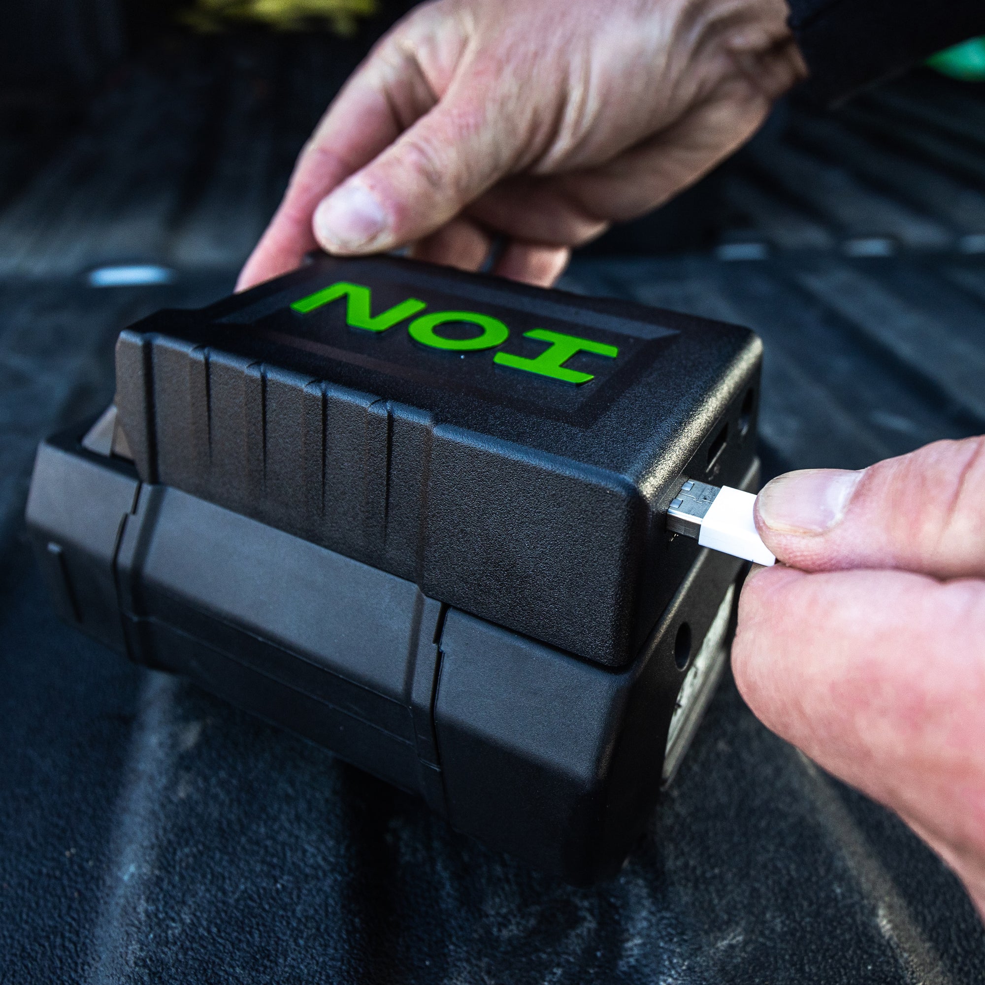 40V USB/12V Power Adapter (Gen 1 & Gen 3)