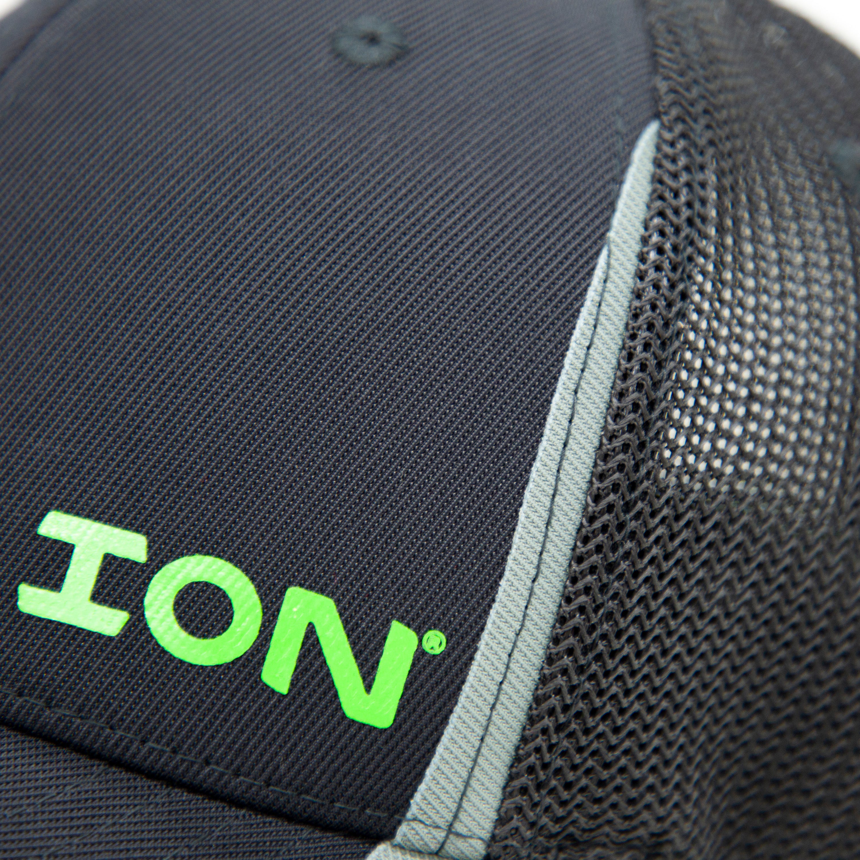 ION® Black Blade Cap